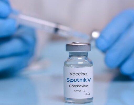 Создатели вакцины «Спутник V» потребовали извинений от регулятора ЕС